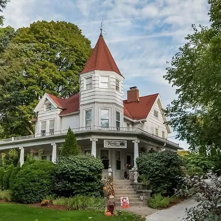 Kingsley House Bed & Breakfast - Full Home